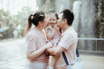 family_F_001