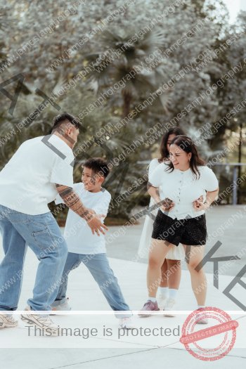 family_K_002
