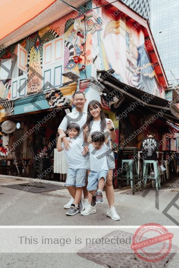 family_R_005