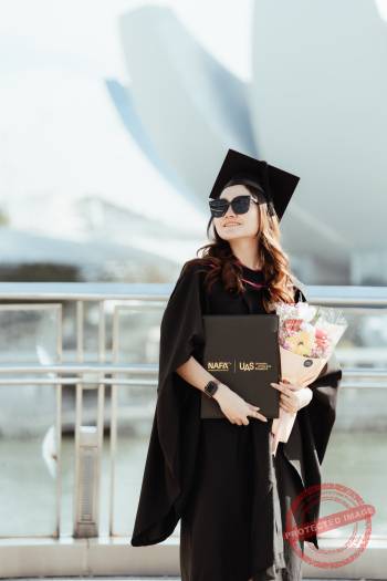 1_graduation_F_003