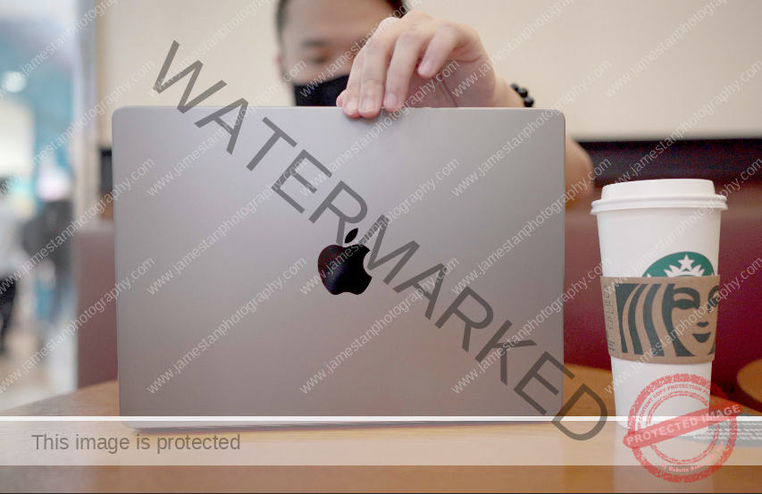 14″ M1 Max MacBook Pro for a Photographer and Creator?